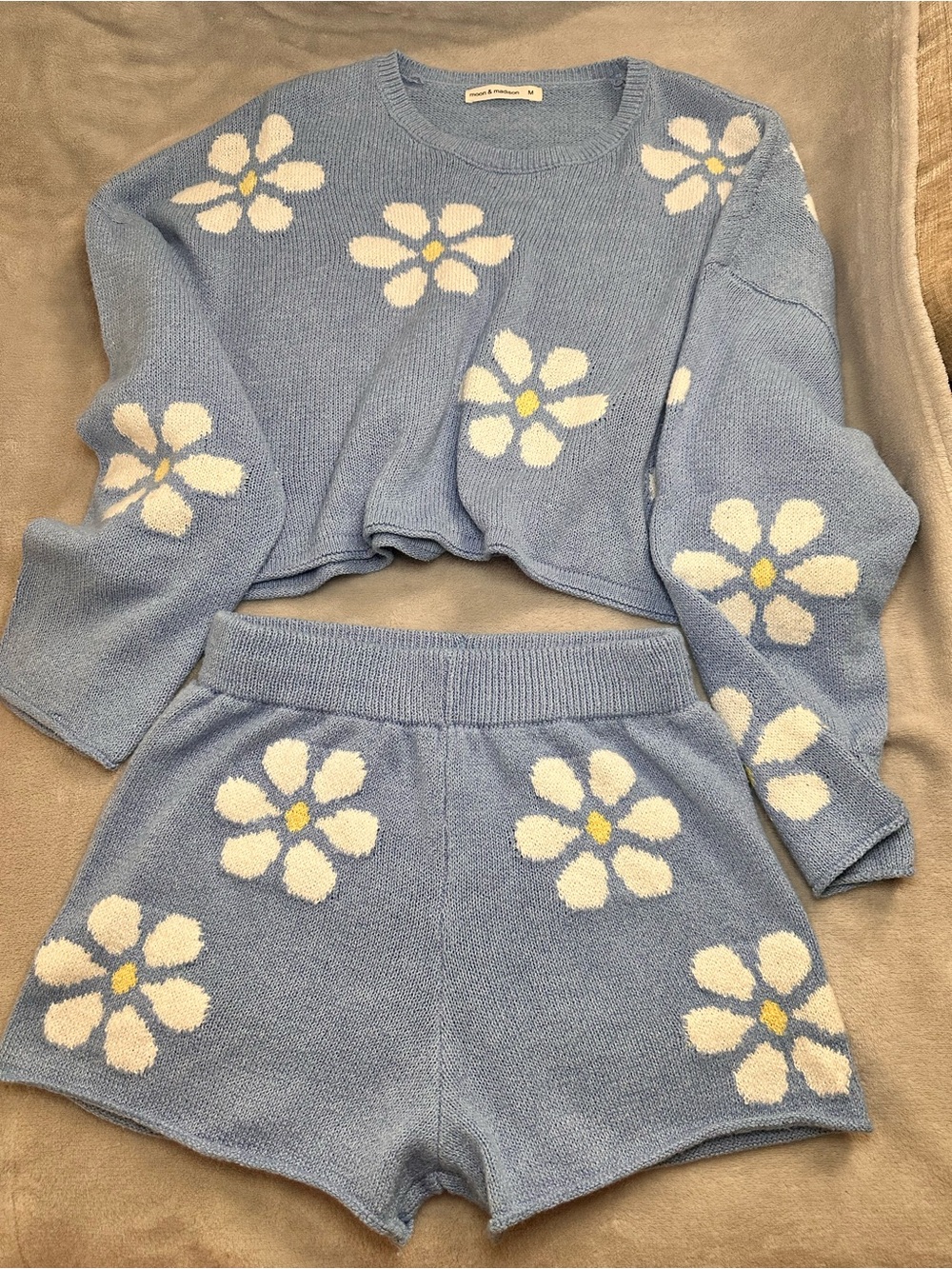 moon & madison Light Blue Daisy Knit Crop Set